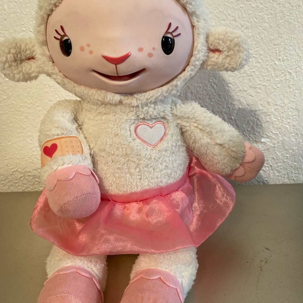 Talking Lamie (Doc Mcstuffins)